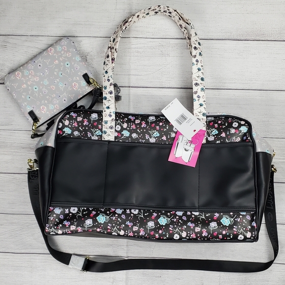 Betsey Johnson Weekender Floral Matching Wristlet - Picture 15 of 16